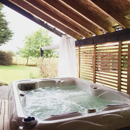 別荘 Out & Les Spirous Les Géronsarts