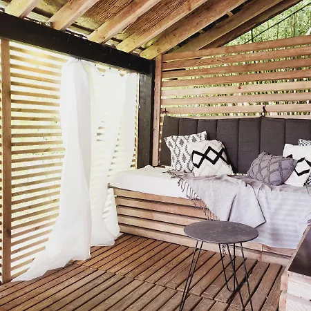 Out & Les Spirous * Les Geronsarts